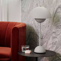Flowerpot VP3 bordslampa mattljusgrå