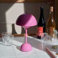 Flowerpot VP9 portabel bordslampa tangy pink